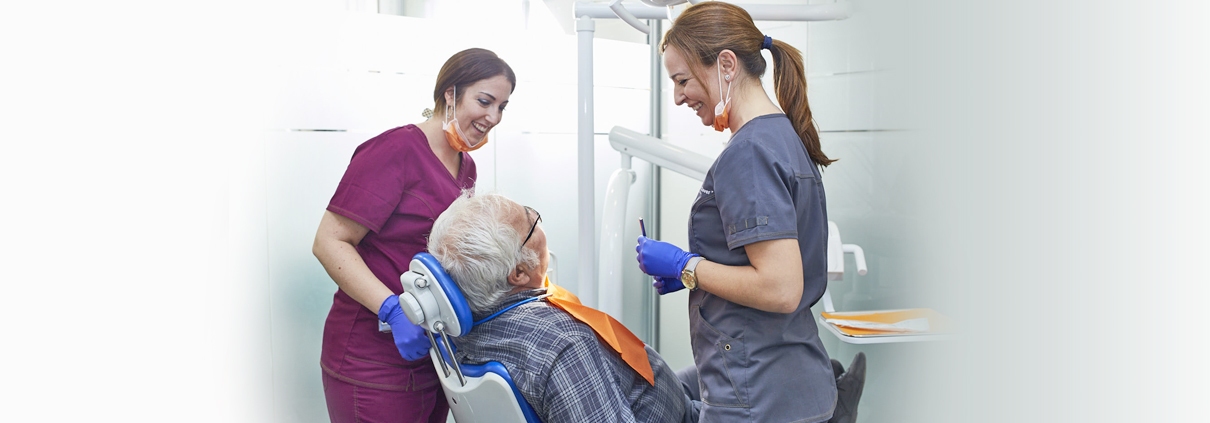 dentista en Sants Montjuïc, Barcelona. Clínica dental en Sants Montjuïc, Barcelona. Valor social en Sants Montjuïc, Barcelona. Odontología sin ánimo de lucro en Barcelona. Odontología sin ánimo de lucro en Sants Montjuïc, Barcelona. Dentista sin ánimo de lucro en Barcelona. Dentista sin ánimo de lucro en Sants Montjuïc, Barcelona. Personas en riesgo de exclusión en Barcelona. Odontología para personas con discapacidad en Barcelona. Odontología para personas con diversidad funcional en Barcelona. Dentista para personas con discapacidad en Barcelona. Dentista para personas con diversidad funcional en Barcelona. odontología conservadora en Sants Montjuïc, Barcelona.  Dentista en Sants Montjuïc, Barcelona. Clínica Dental en Sants Montjuïc, Barcelona